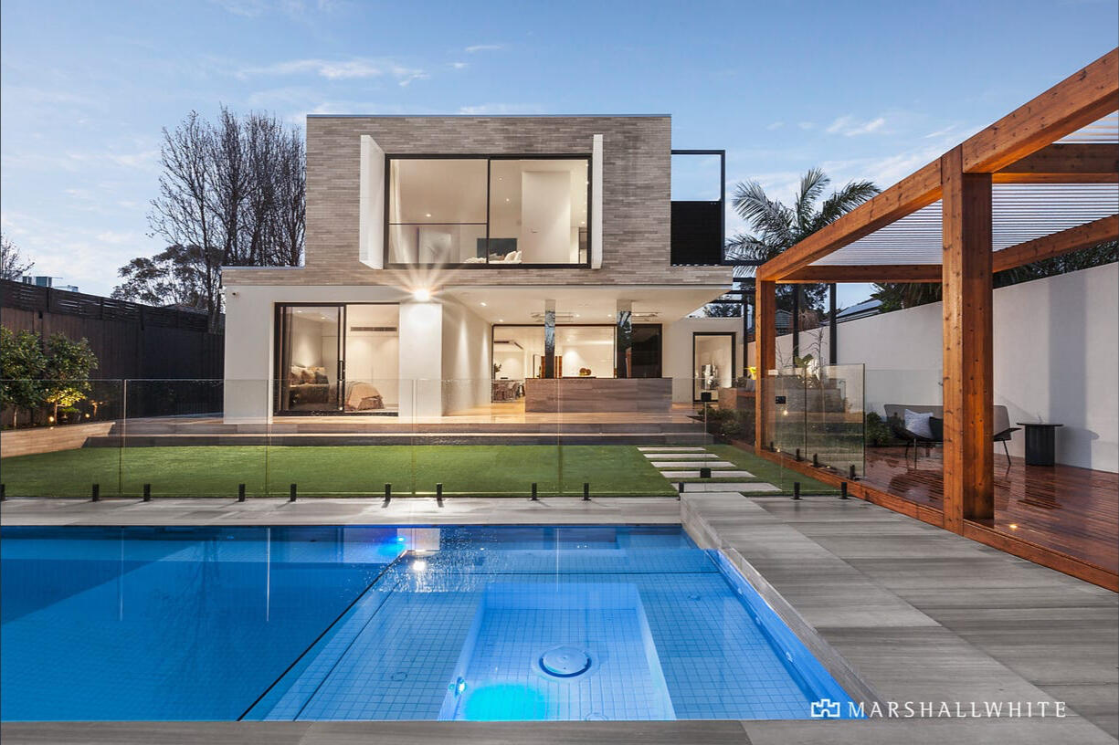 Million Dollor Mansion