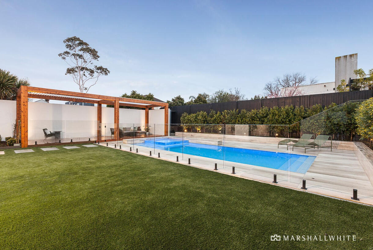 Million Dollor Mansion