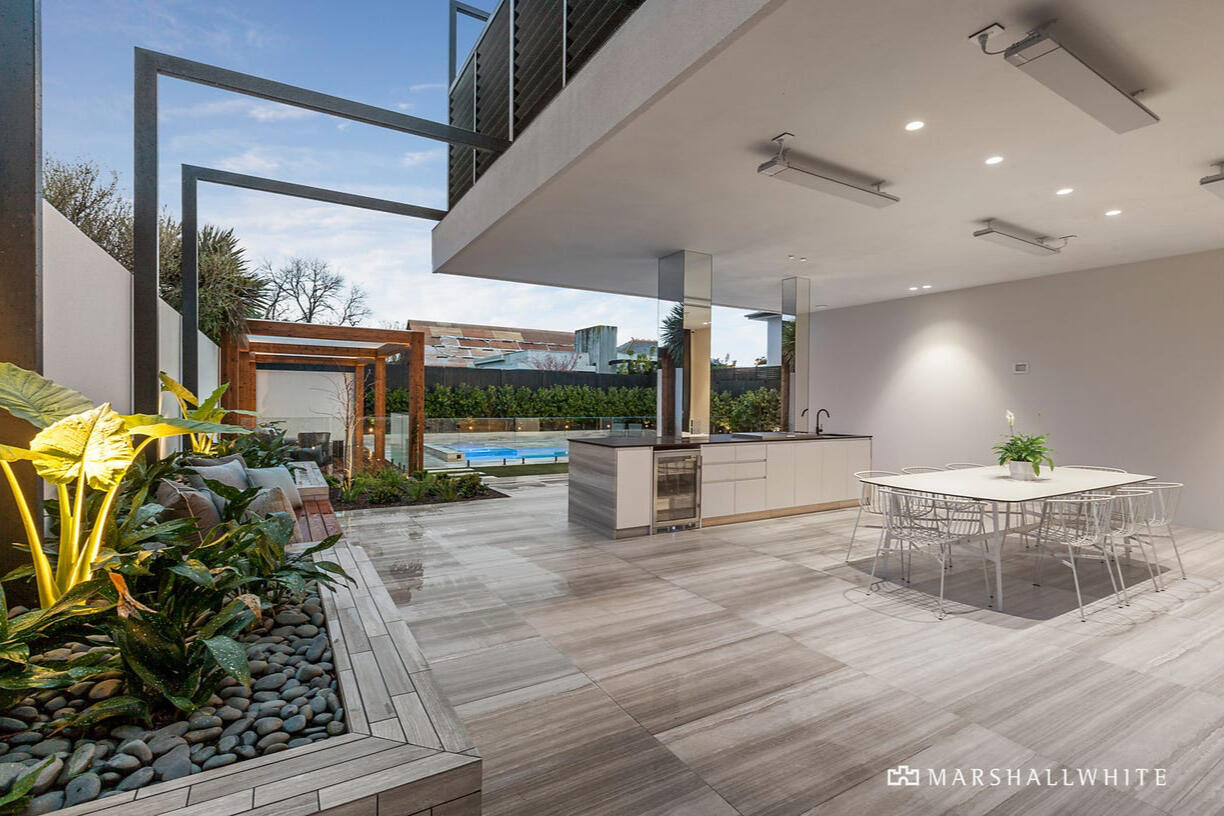 Million Dollor Mansion