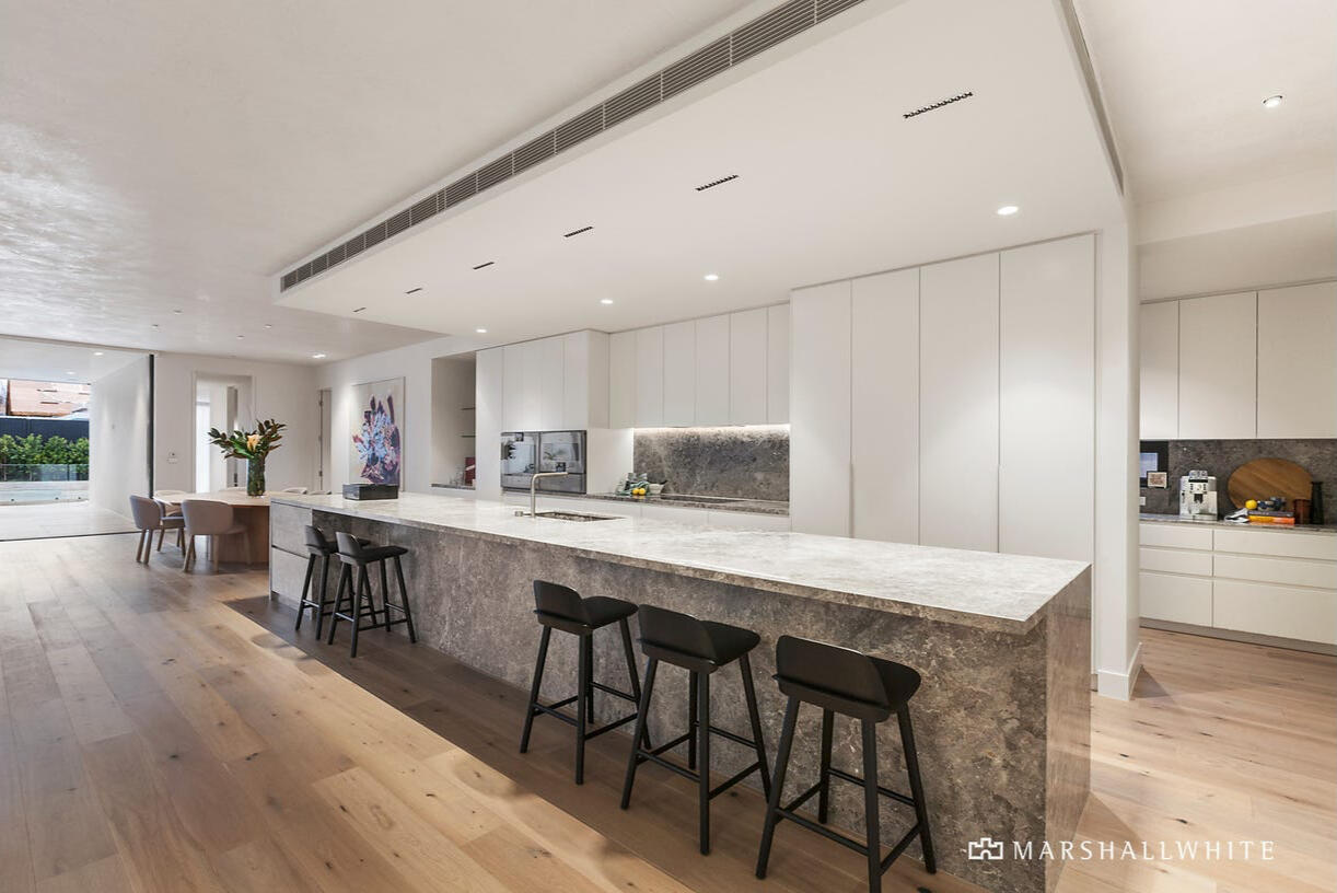 Million Dollor Mansion